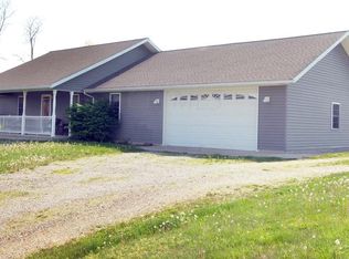1125 Hideaway Ln, Zanesville, OH 43701
