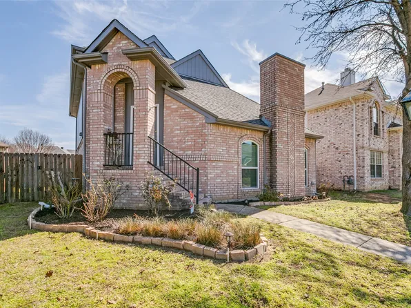 1733 Creekbend Dr, Lewisville, TX 75067
