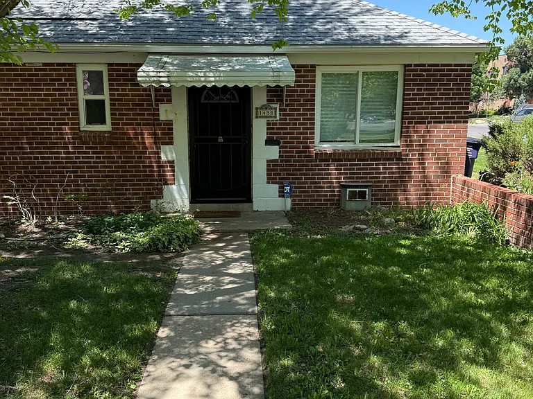 1431 Jasmine St #1431 — Photo 11