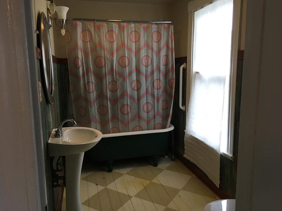 2nd image of 16400 Amelia Avenue # Fl 2nd