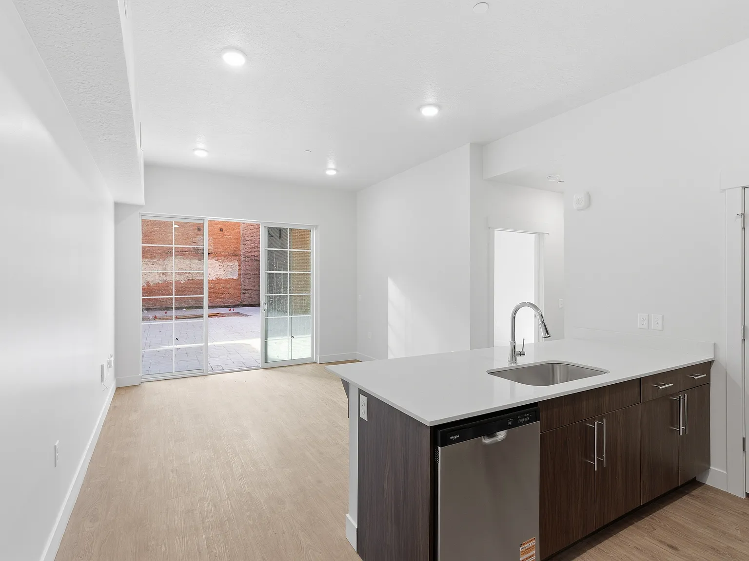 Union Walk Apartments — Photo 1