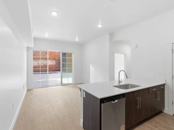 Union Walk Apartments