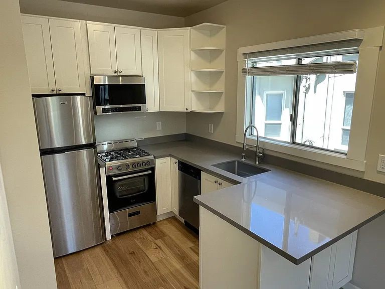 1809 Filbert St — Photo 1
