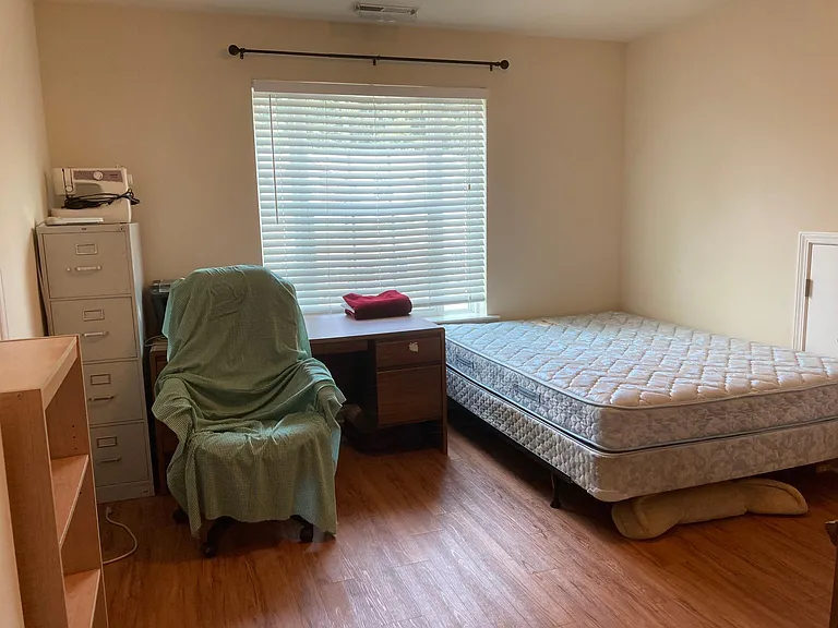 Bedroom 3 (third floor - master) b