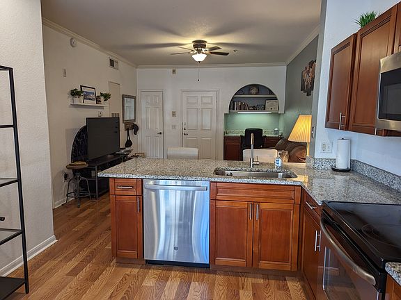 5th image of 860 N Orange Ave APT 203