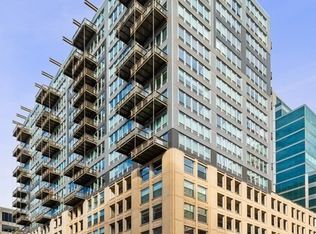 565 W Quincy St Unit 712, Chicago, IL 60661