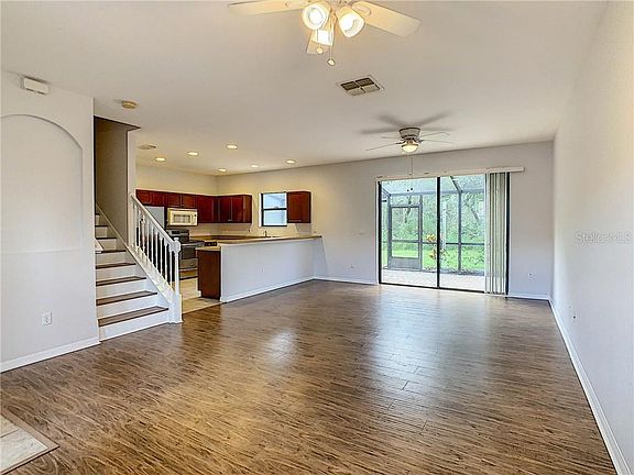 5th image of 1115 Chervil Dr