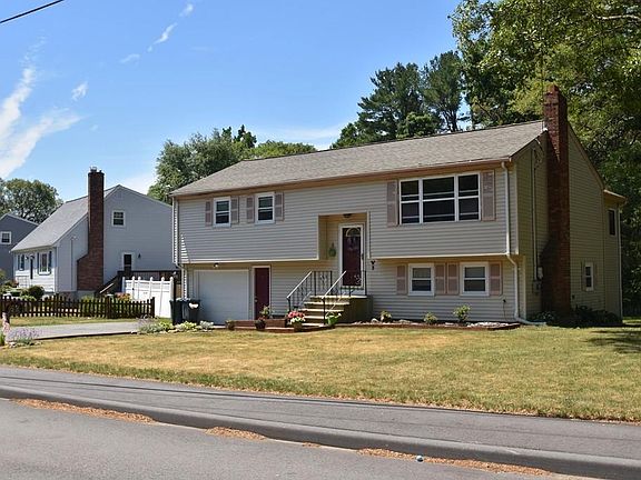2nd image of 13 Dartmouth Dr