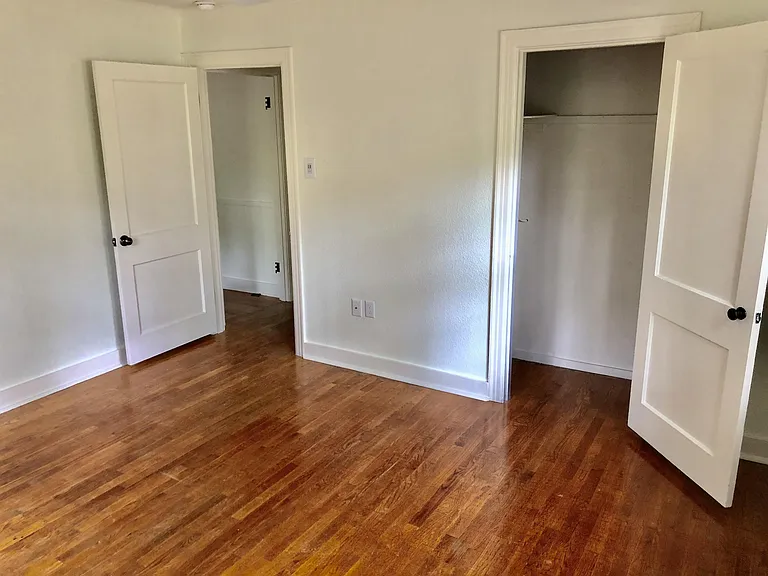 235 Oliver St — Photo 8