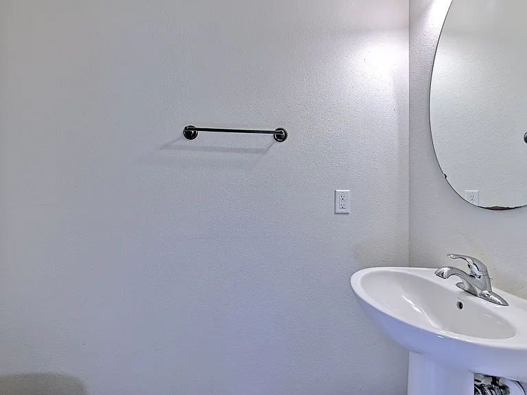2111 Broadway View Ave — Photo 24
