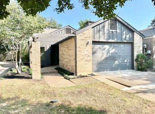 3927 Rosser Sq, Dallas, TX 75244