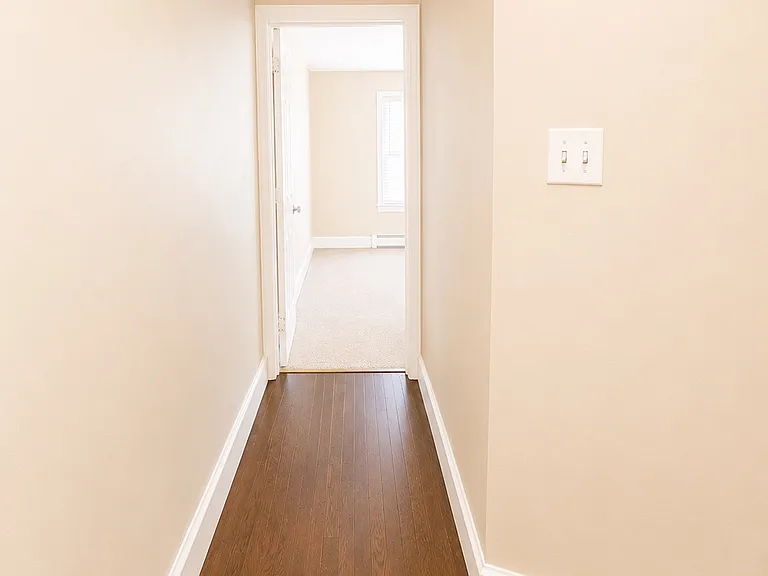 519 N Saint George St — Photo 17