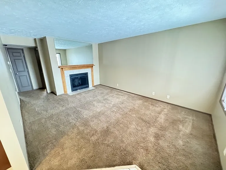1801 Knox St #30 — Photo 3