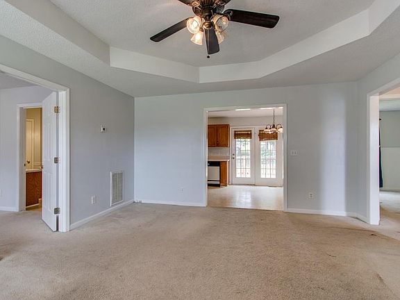 5th image of 1004 Norwood Ct