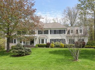 15 Encampment Pl, Ridgefield, CT 06877
