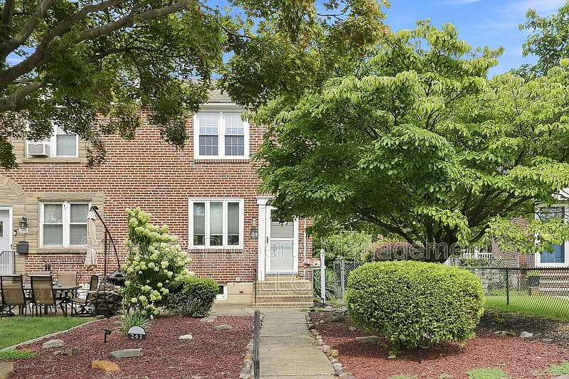 241 Westpark Ln