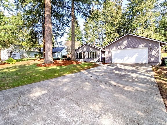 2nd image of 238 Planer Ct SE