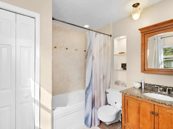 220 Emerald Avenue, Fort Pierce, FL 34945