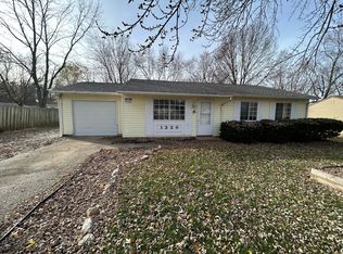 1220 New Field Ln, Indianapolis, IN 46231