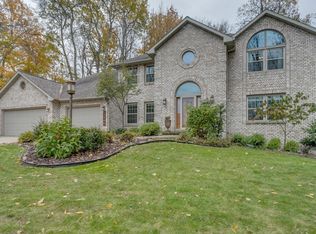 4380 Squire Hill Cir, Green Bay, WI 54313
