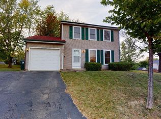 430 Amber Wood Ct, Algonquin, IL