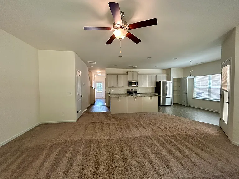 194 Bryon Ln — Photo 12