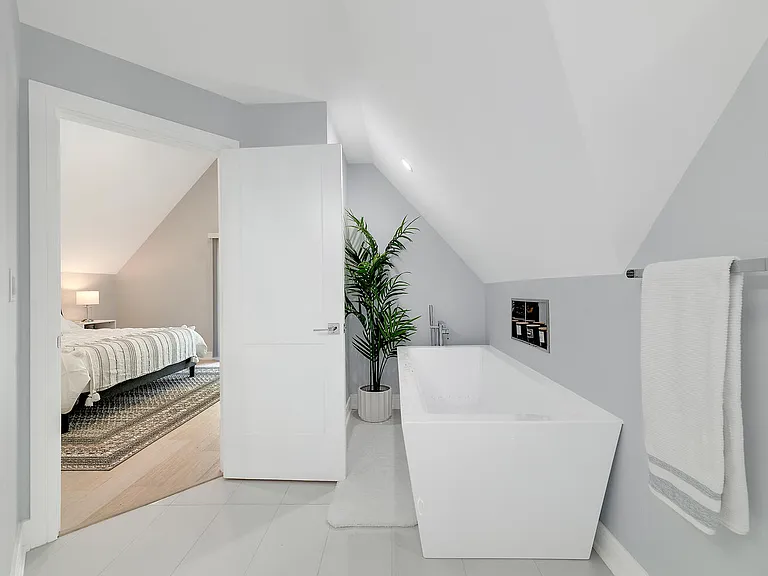 1205 Curtiss St — Photo 24