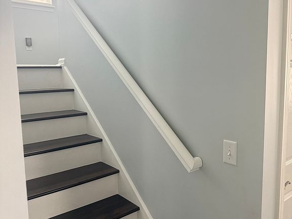 3rd image of 2340 N Park Ave