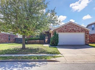 10468 Hideaway Trl, Fort Worth, TX 76131