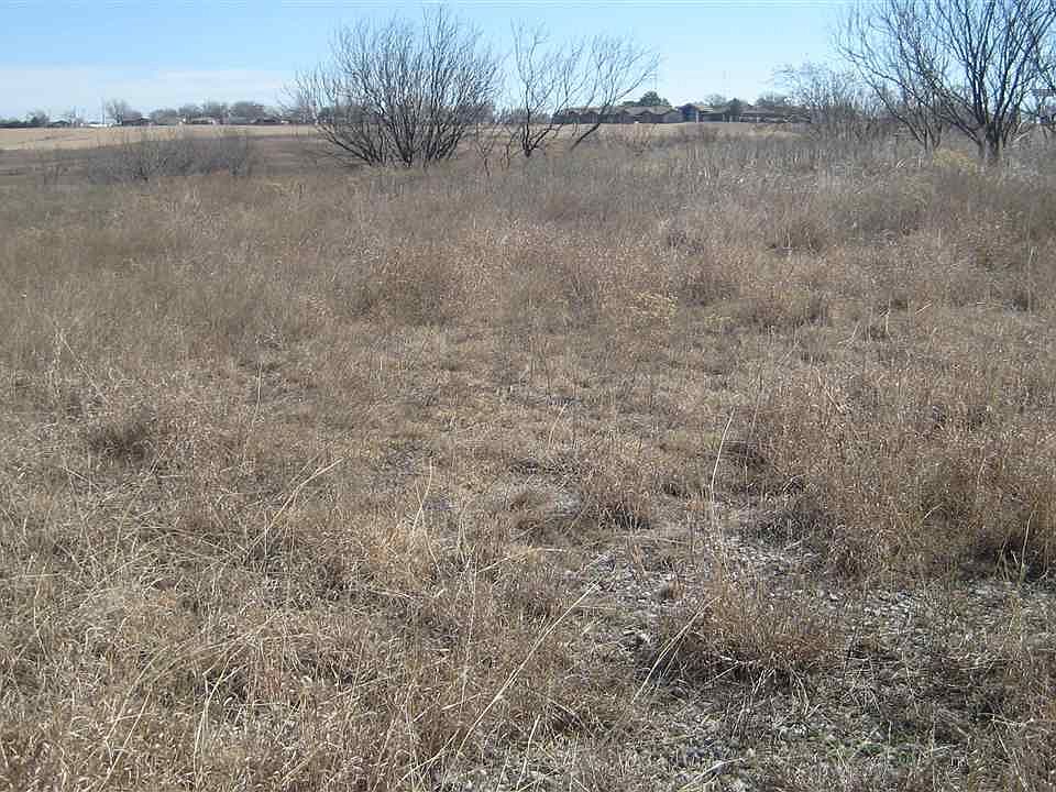 1st image of 900 SE Flower Mound Rd