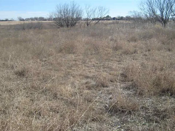 900 SE Flower Mound Rd, Lawton, OK 73501