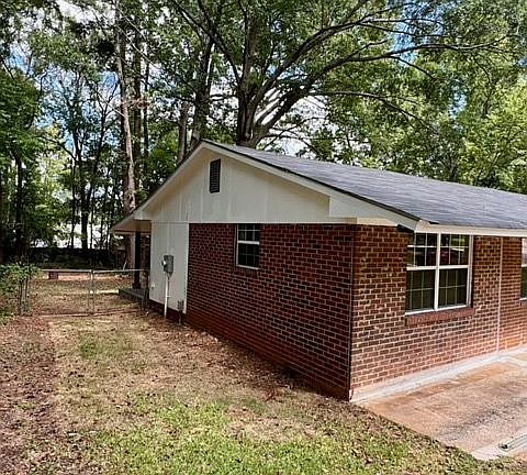 5th image of 4079 Briarwood Dr