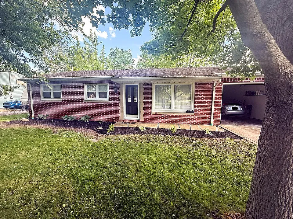 34757 Leslie Ave — exterior photo