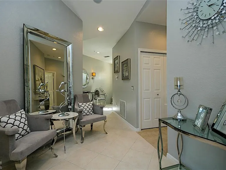 4650 Hawks Nest Way #M-202 — Photo 4