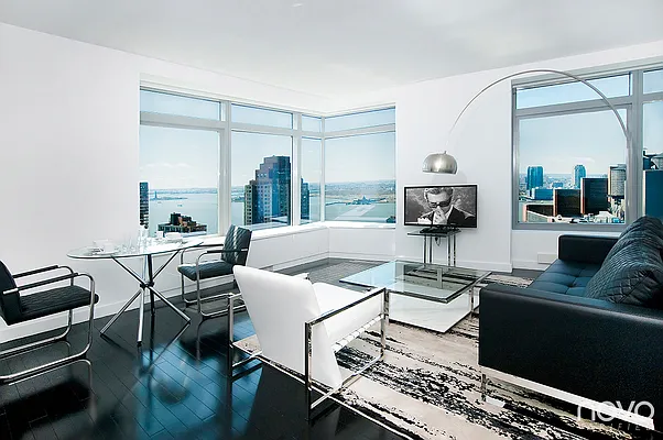 Rented by NOVO | media 90