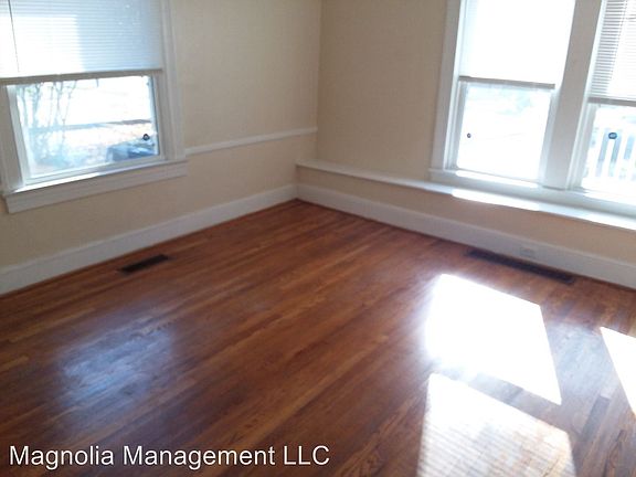 5th image of 417 Granville St