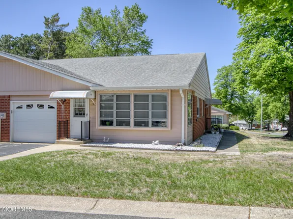 1 Moccasin Drive #B, Whiting, NJ 08759