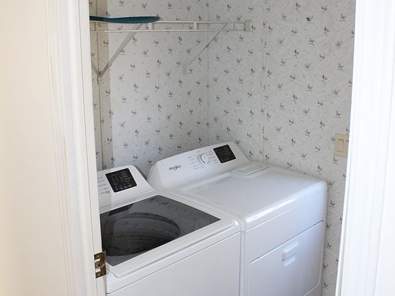 5th image of 1182 Howard Gap Rd