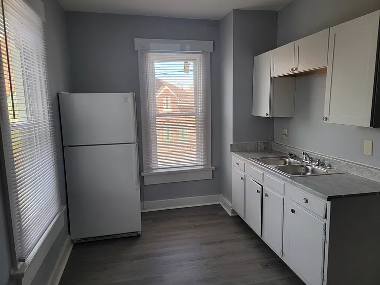 502 Hart St #504 — Photo 10