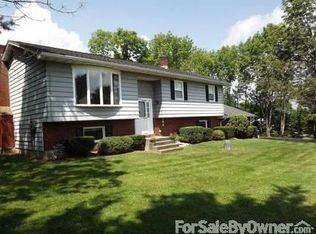 101 Wayne St, Honesdale, PA 18431