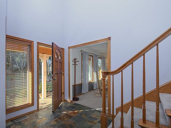 5th image of 1507 NE 160th Ave