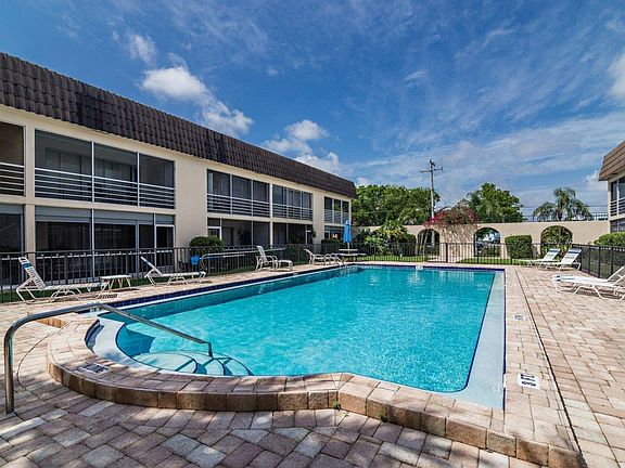 4th image of 342 Southwind Dr APT 220
