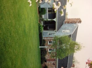 22 Peach Blossom Ln, Smithfield, RI 02828