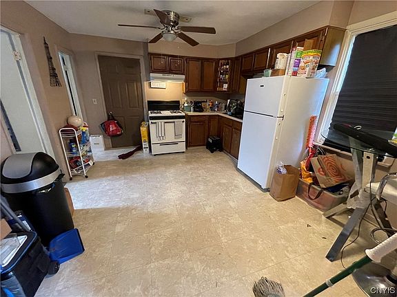 3rd image of 410 Union Pl
