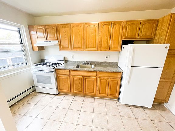 4th image of 137-18 Jewel Ave