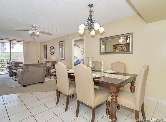 3rd image of 900 Saint Charles Pl APT 214