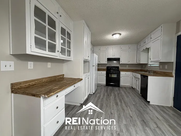 3 bed, 2.0 bath, 1248 sqft, $1,695 — Photo 4