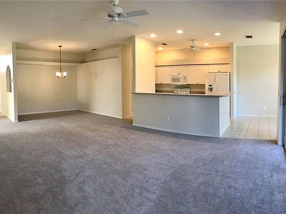 3rd image of 8215 Breton Cir