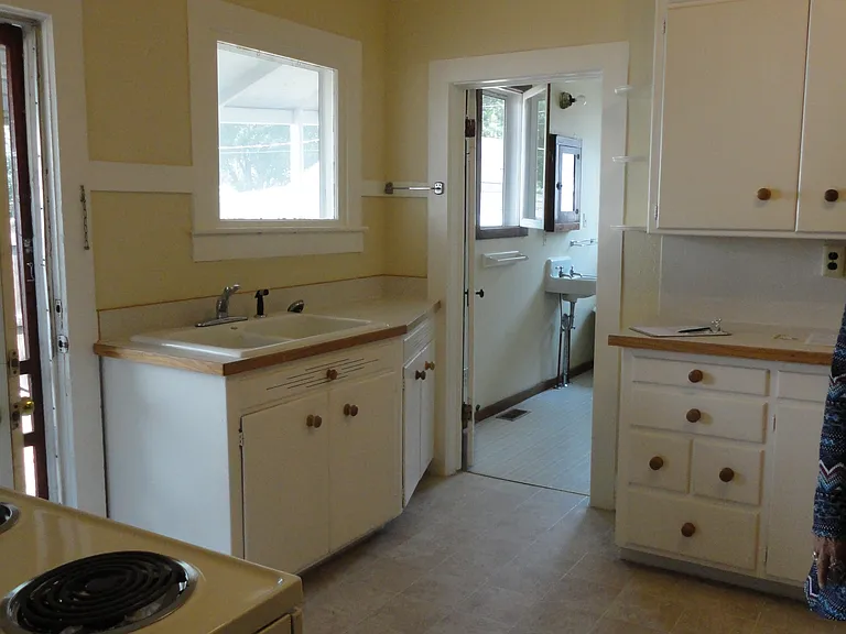 1016 Bross St #A — Photo 3