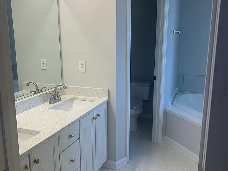 5401 Phillipsburg Dr — Photo 17